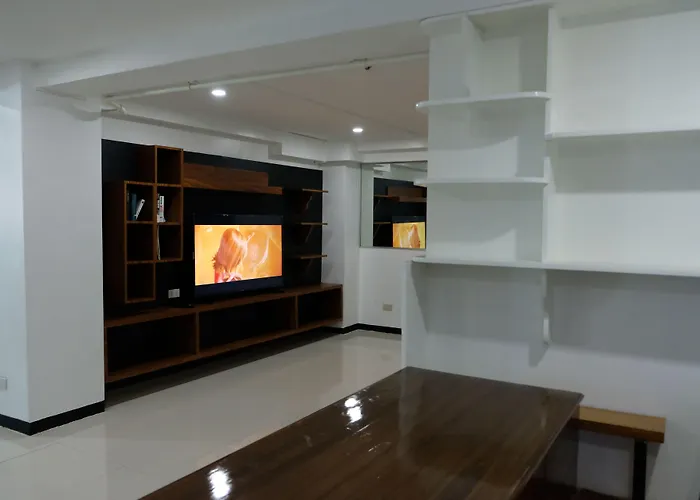 Ola Hostel ManilaHostel